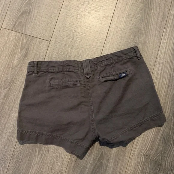 The North Face shorts - Picture 3 of 3